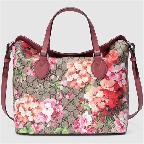 borse gucci con fiori stampa blooms 2018|Shopping bag Gucci GG Blooms 382358 .